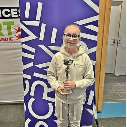 🍂 CHALLENGE D’AUTOMNE À HÉROUVILLE-SAINT-CLAIR : UN BEAU WEEK-END POUR MONTIVILLIERS ESCRIME ! 🏆